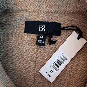 Banana Republic Beige Herringbone Button Down Shirt